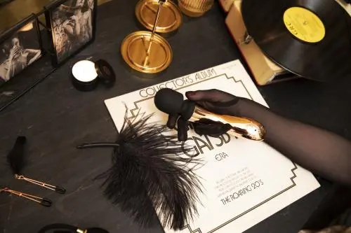 Rosy Gold - Nouveau Curve Massager - Afbeelding 15